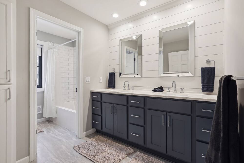 Photo of Bathroom in Minnetonka