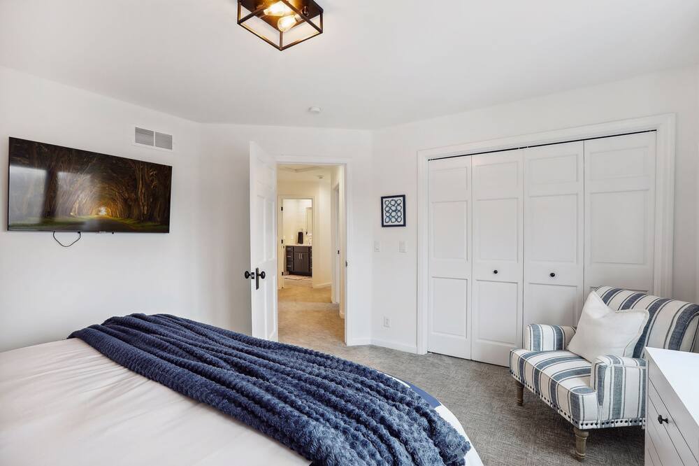 Photo of Bedroom in Minnetonka