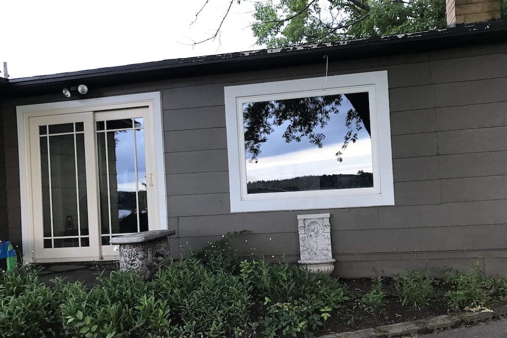 Photo of Outdoor in Loretto