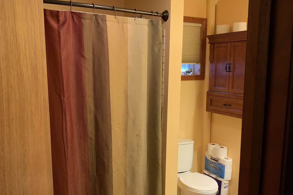 Photo of Bathroom in Grandy