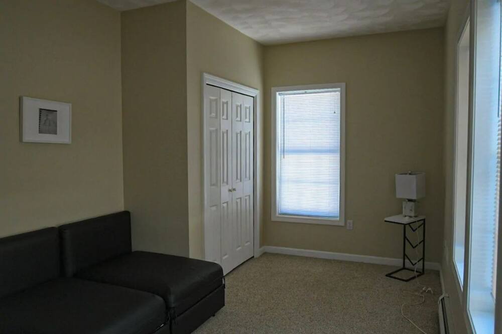 Photo of Livingroom in Meredith