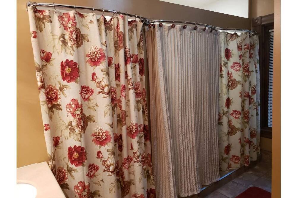 Photo of Bedroom in Woodville
