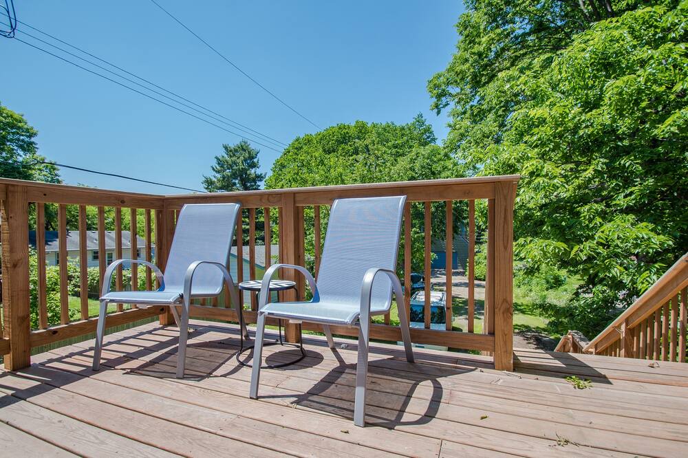 Photo of Patio Balcony in Seward