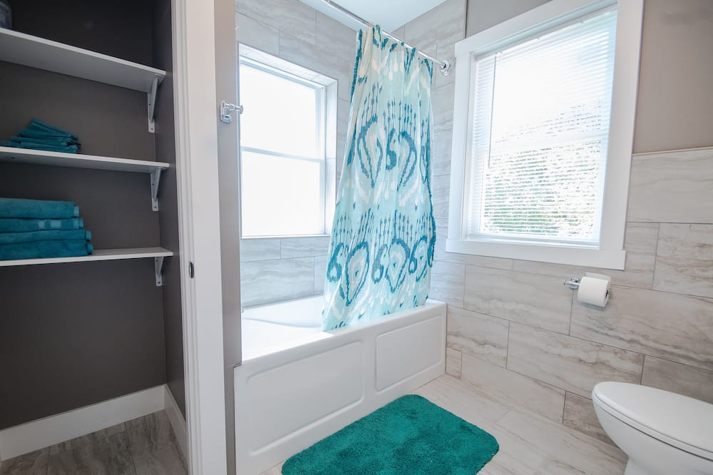 Photo of Bedroom in Seward