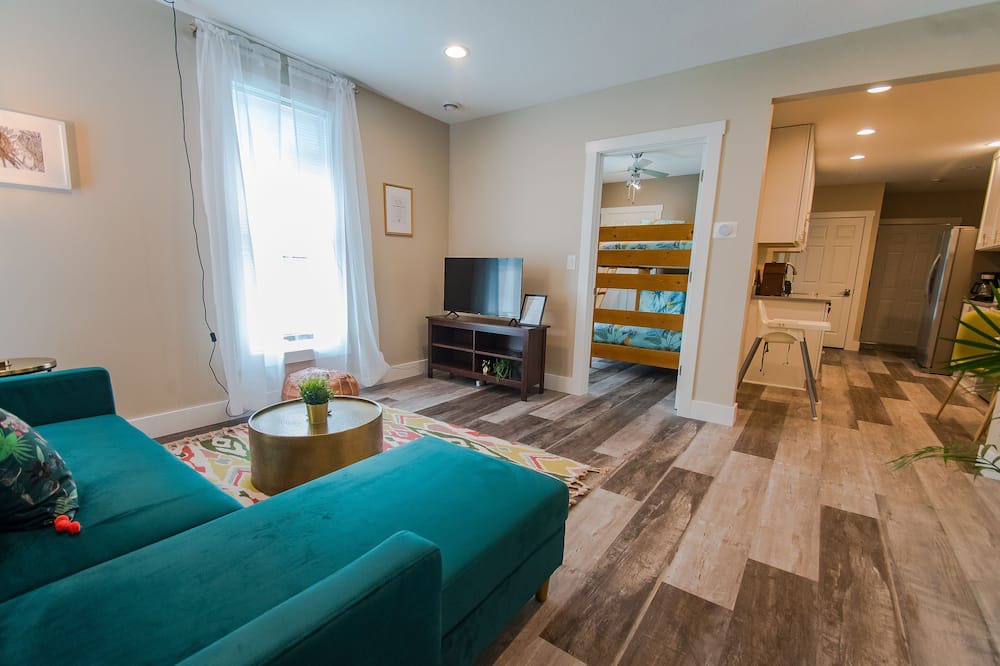 Photo of Livingroom in Seward