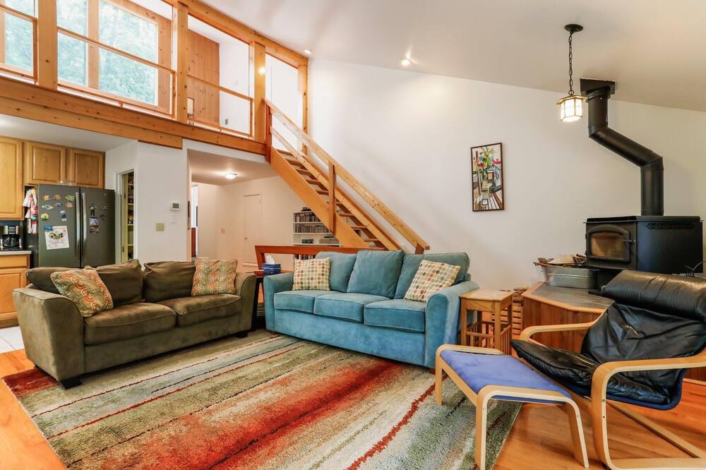 Photo of Livingroom in Berkeley Springs