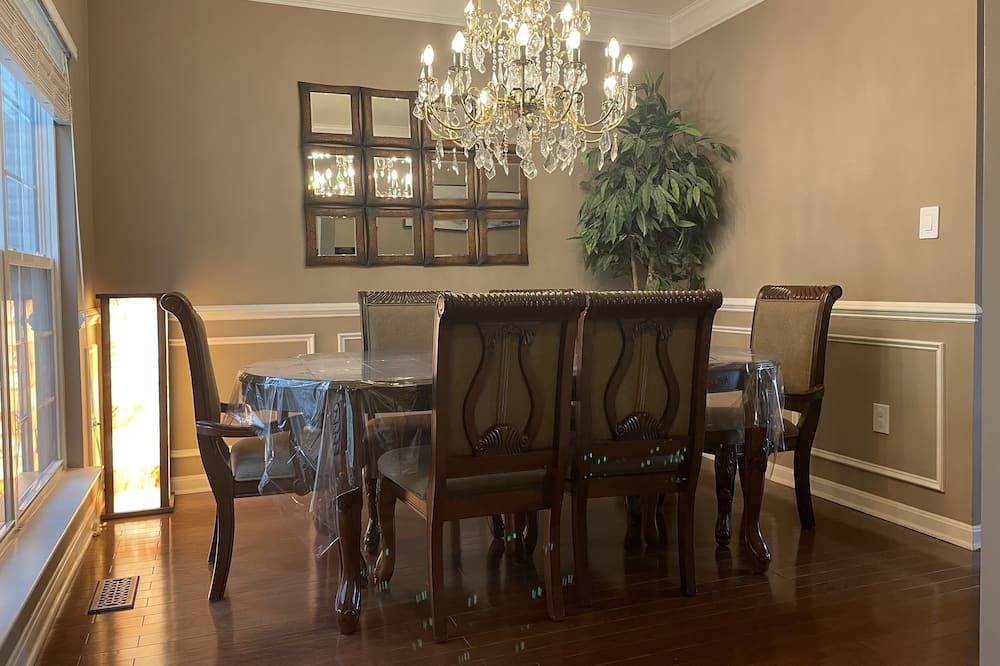 Photo of Bedroom in Culpeper