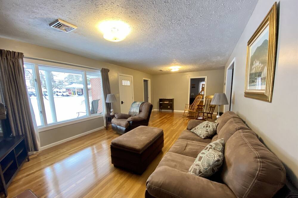 Photo of Livingroom in Gilbert