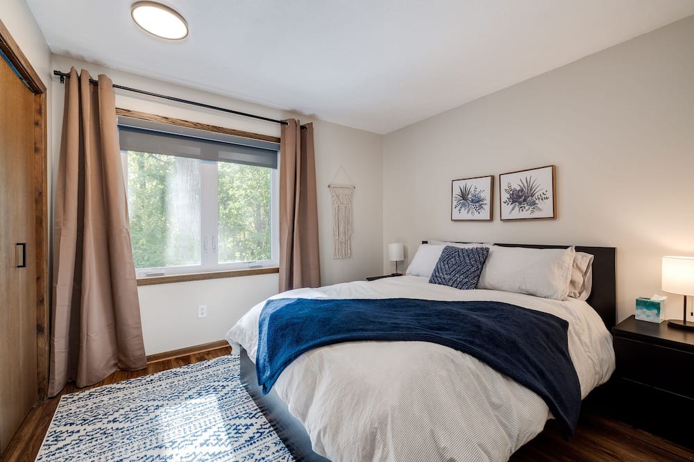 Photo of Bedroom in Inver Grove Heights