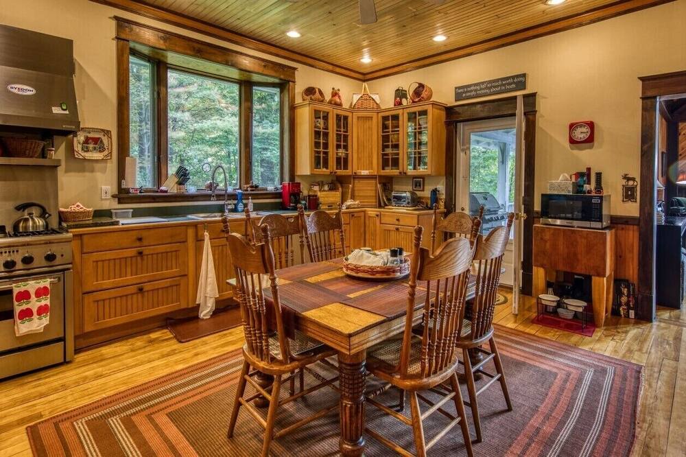 Photo of Kitchen in Loon Lake