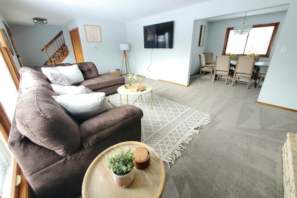 Photo of Livingroom in St. Paul