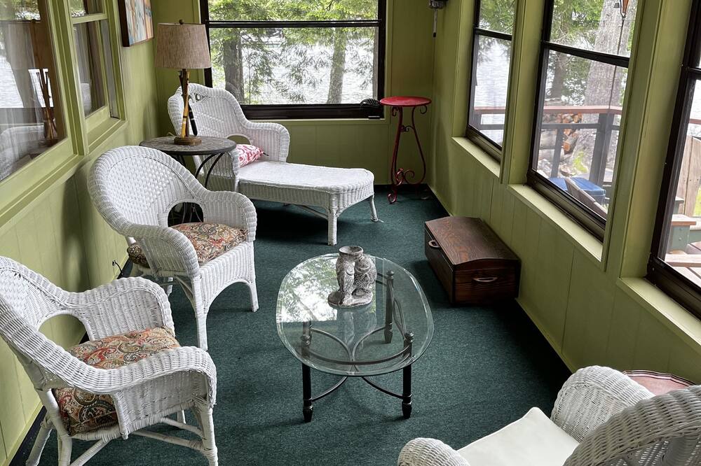 Photo of Livingroom in Gloversville