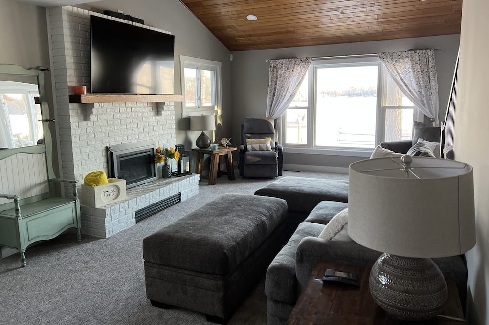 Photo of Livingroom in Brainerd