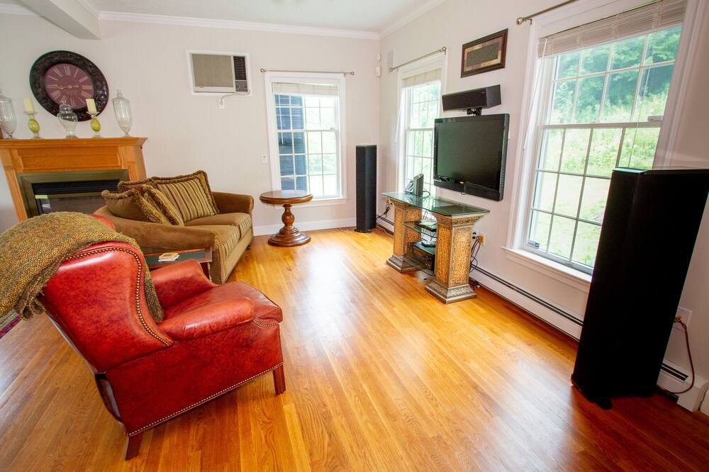 Photo of Livingroom in Woodstock