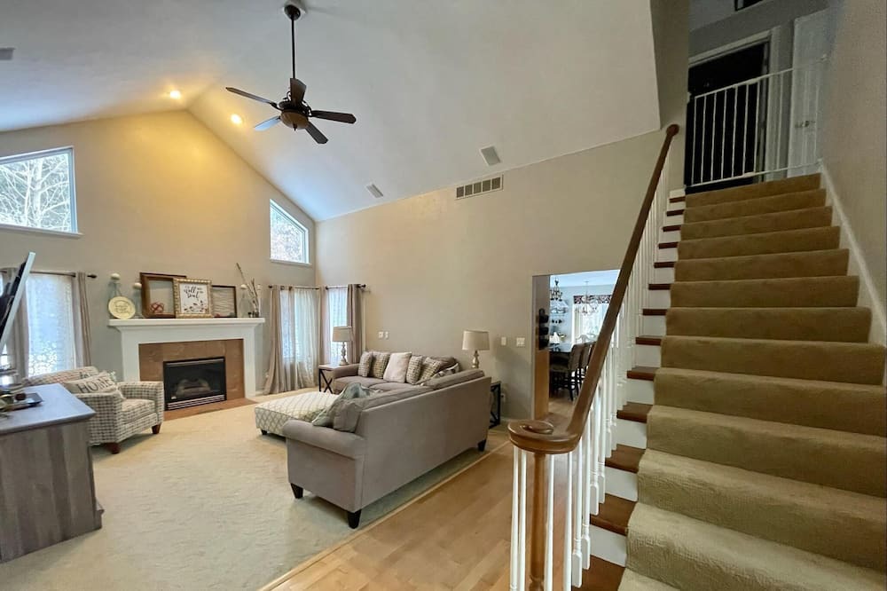 Photo of Bedroom in Suamico