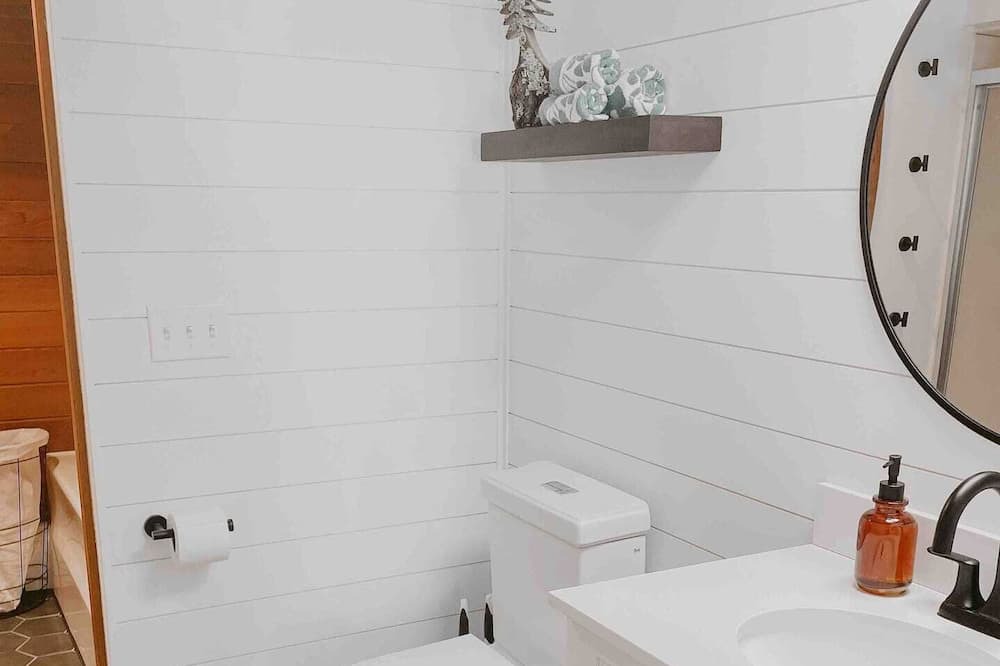Photo of Bathroom in Hudson