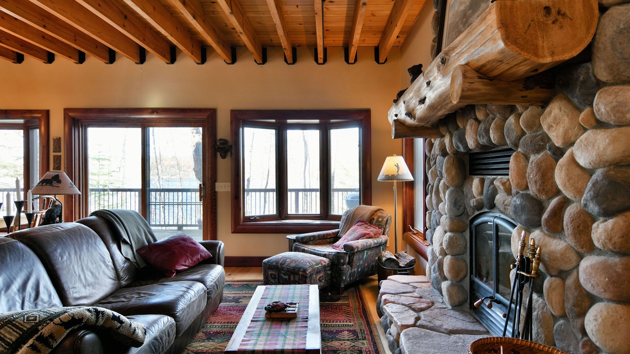 Photo of Livingroom in Stone Lake