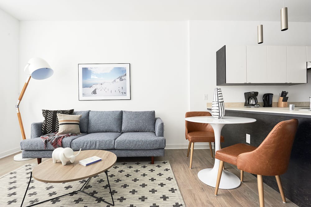 Photo of Livingroom in Whittier