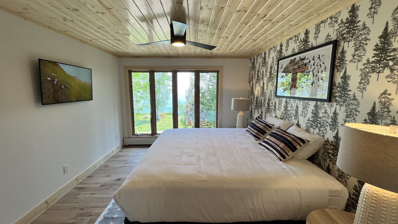 Photo of Bedroom in Grand Marais