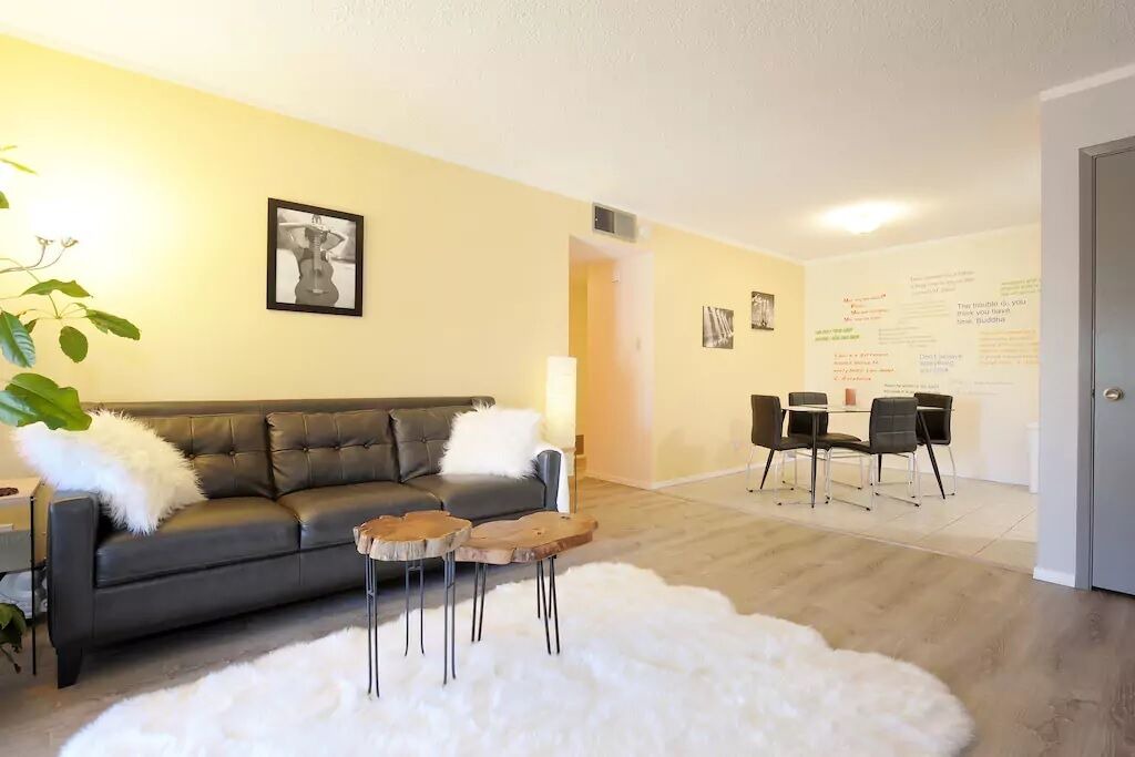 Photo of Livingroom in Los Alamos