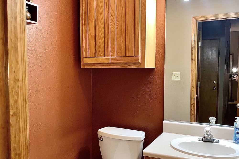 Photo of Bathroom in Red River