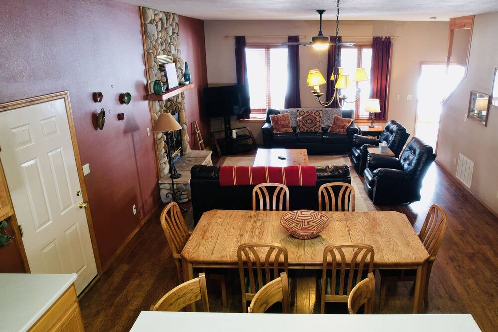Photo of Kitchen in Red River