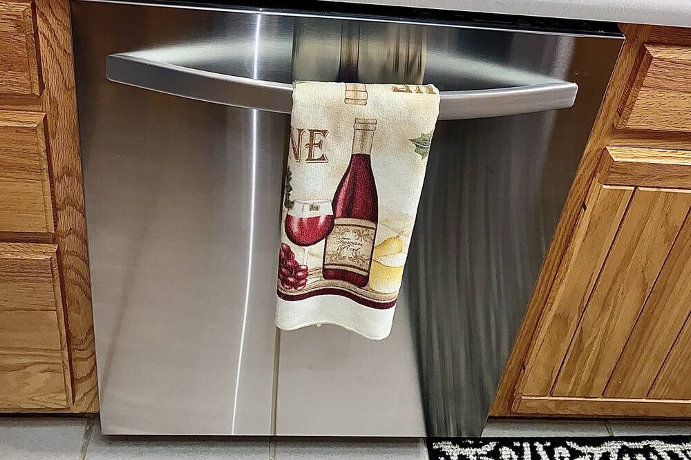 Photo of Kitchen in Red River