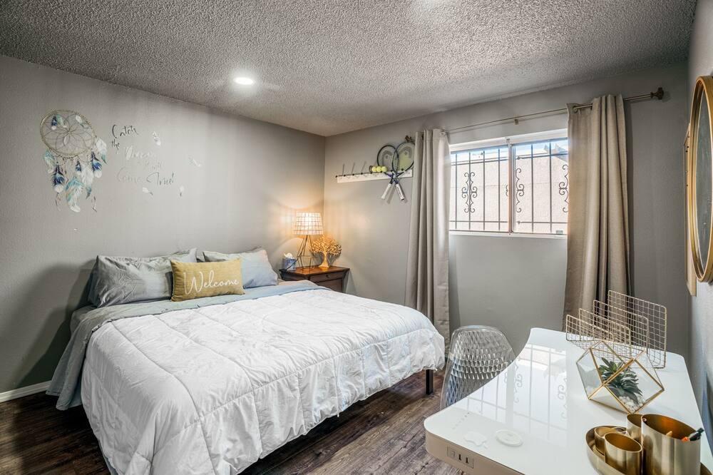 Photo of Bedroom in Uptown