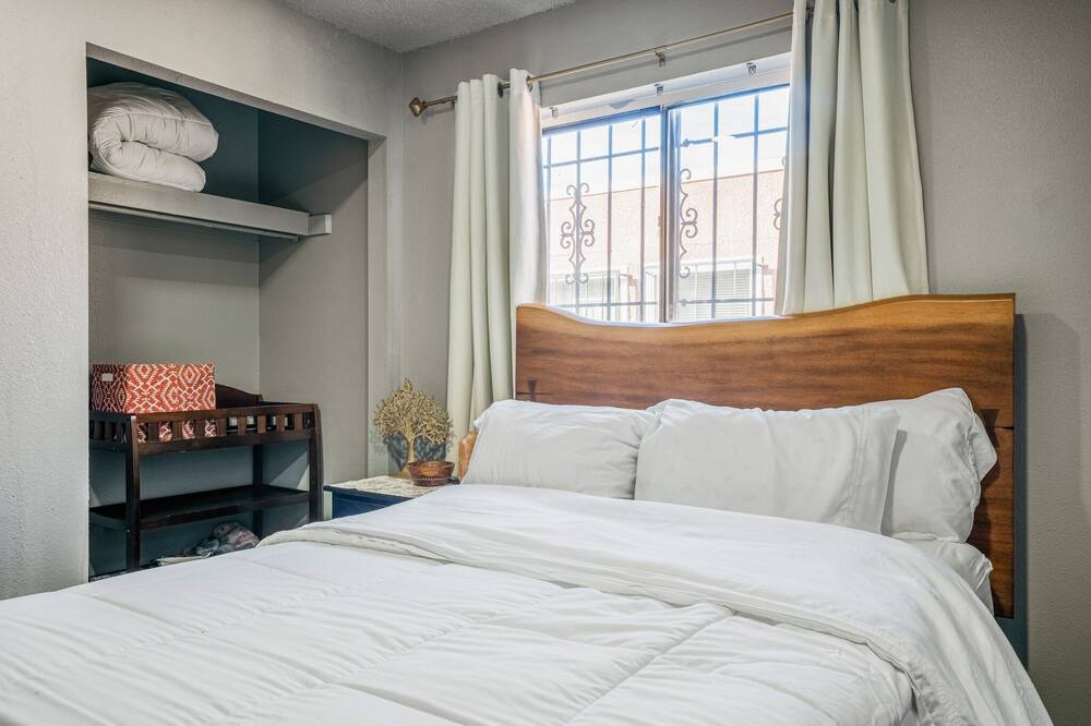 Photo of Bedroom in Uptown
