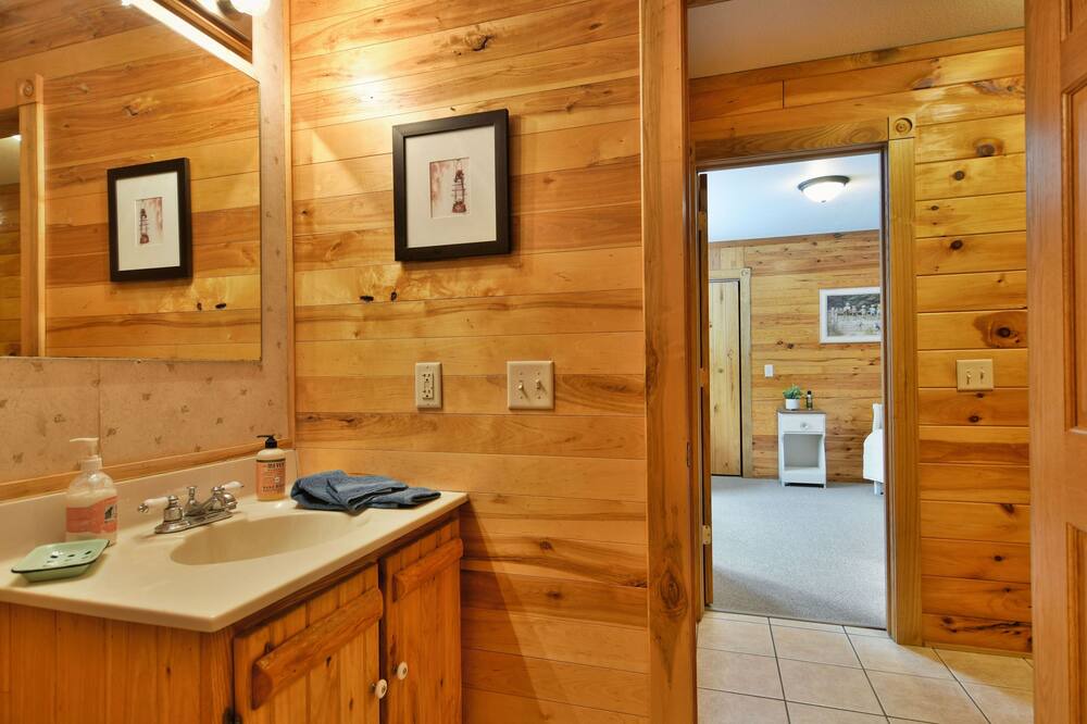 Photo of Bathroom in Spooner