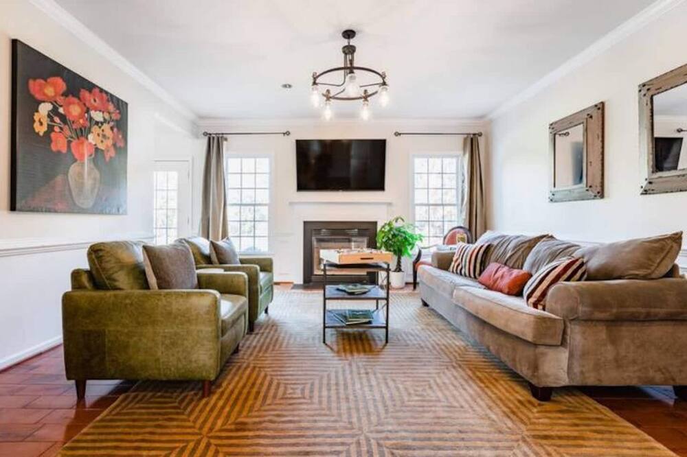 Photo of Livingroom in Purcellville