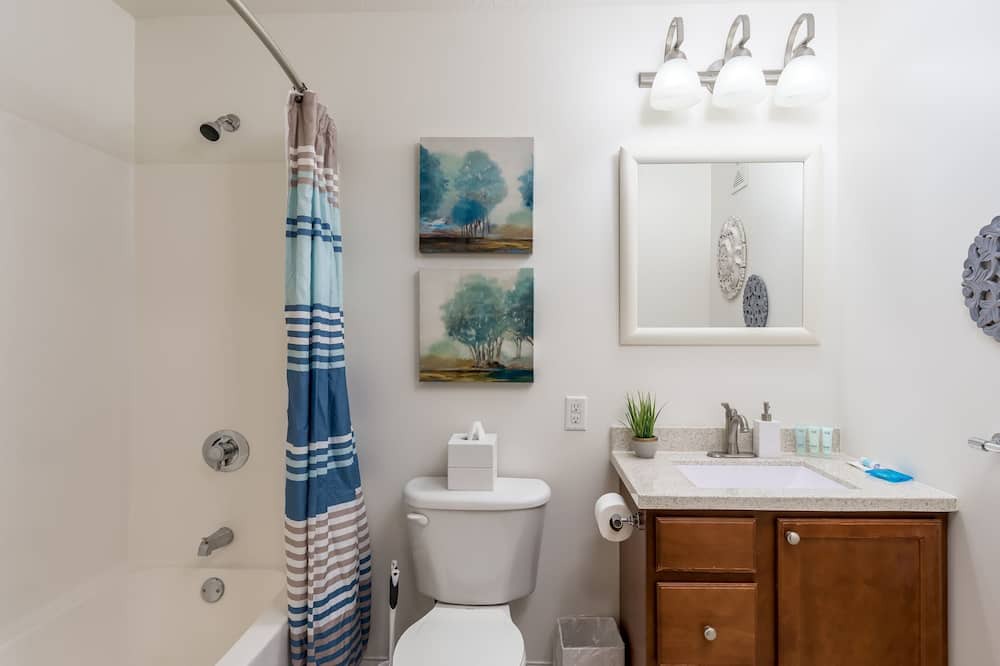Photo of Bathroom in Whittier