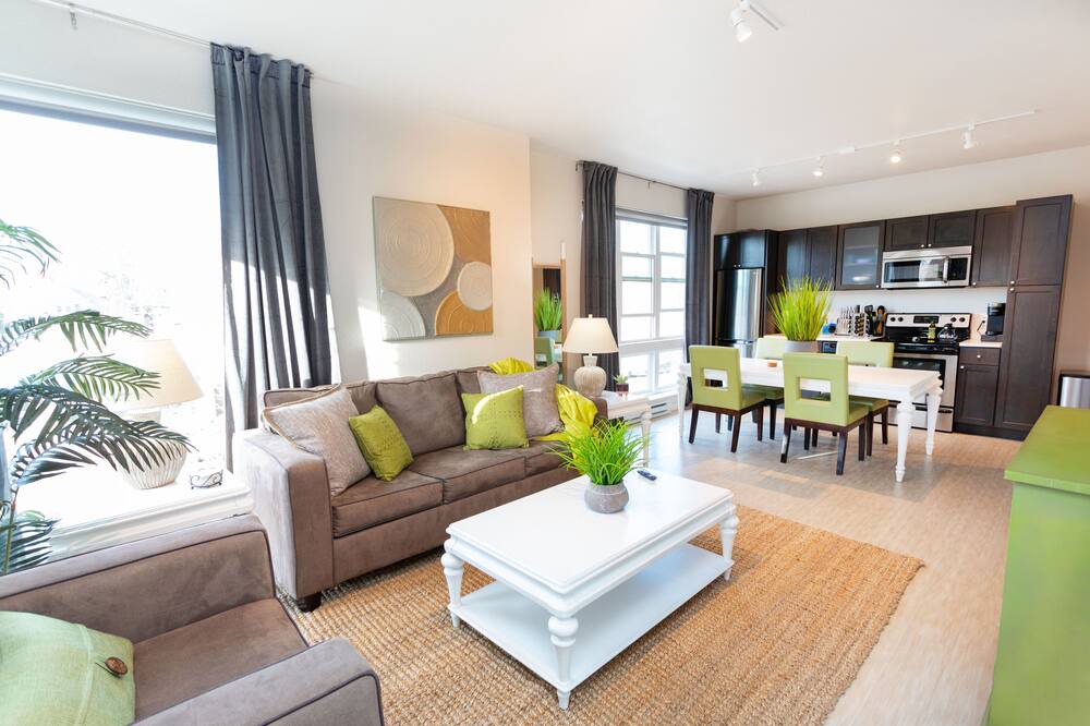 Photo of Livingroom in Powderhorn