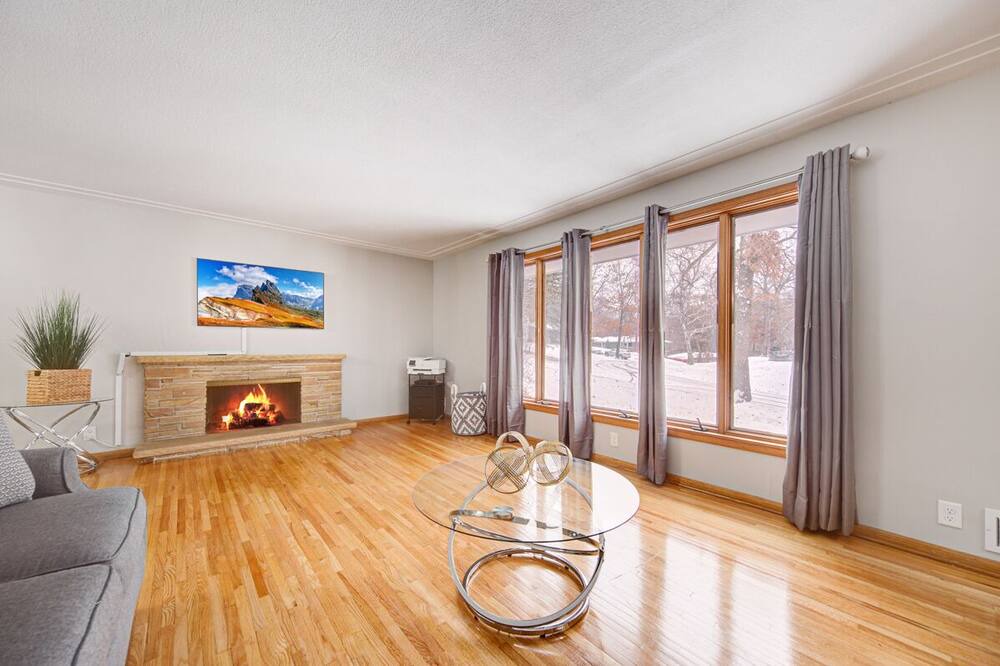 Photo of Livingroom in Minnetonka