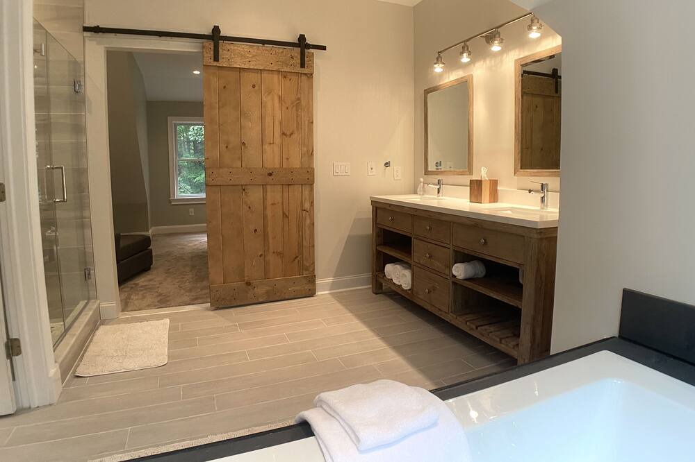 Photo of Bathroom in Schuylerville