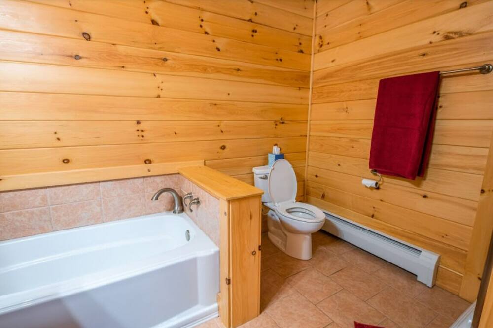 Photo of Bathroom in Jay