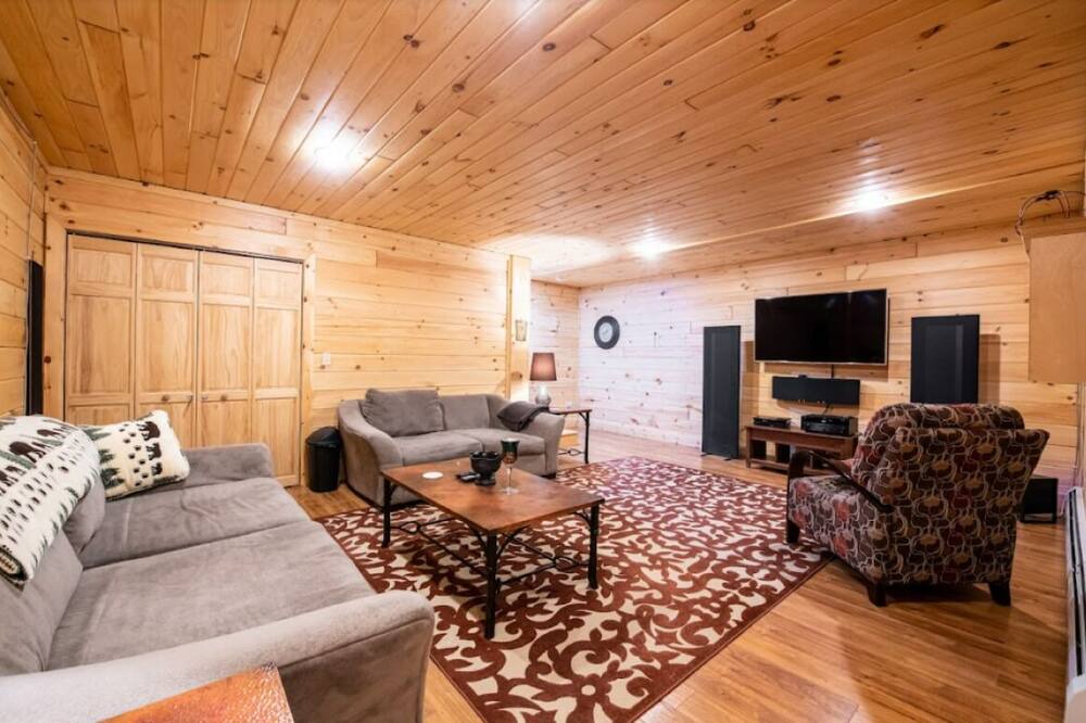 Photo of Livingroom in Jay