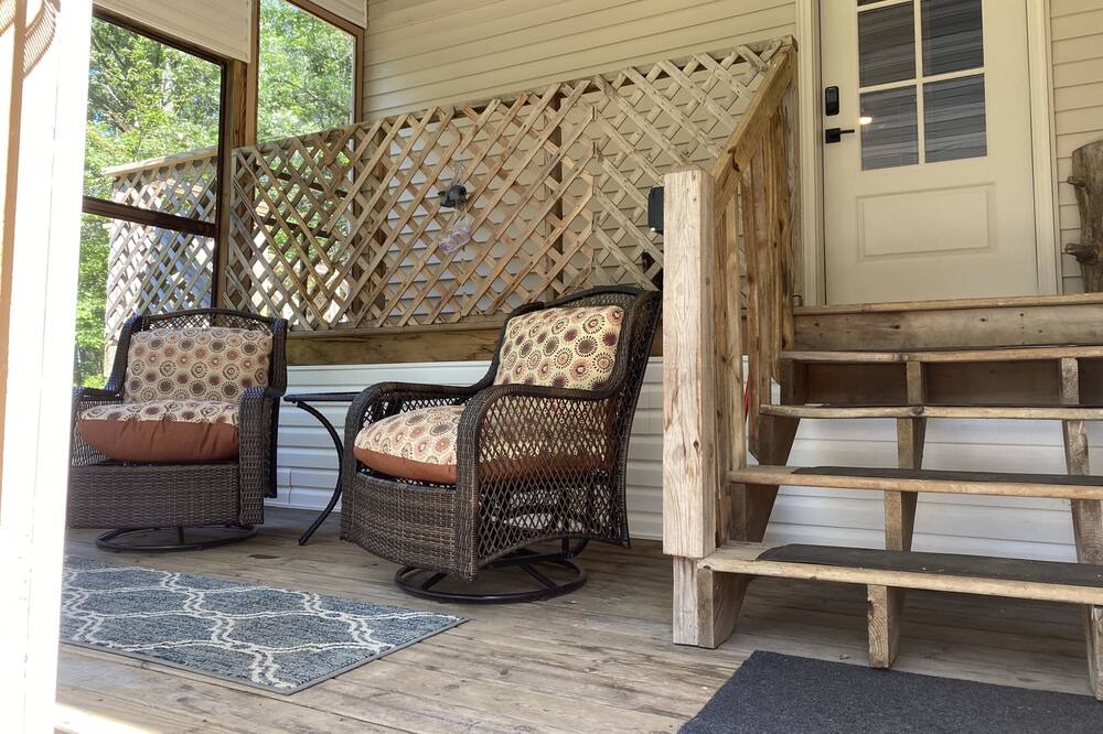 Photo of Patio Balcony in Siren