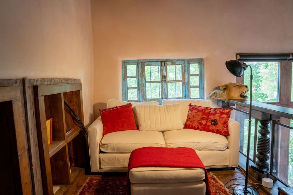Photo of Livingroom in Canones