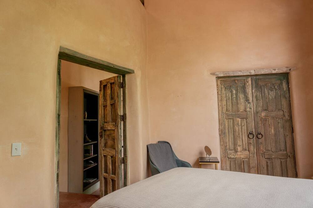 Photo of Bedroom in Canones