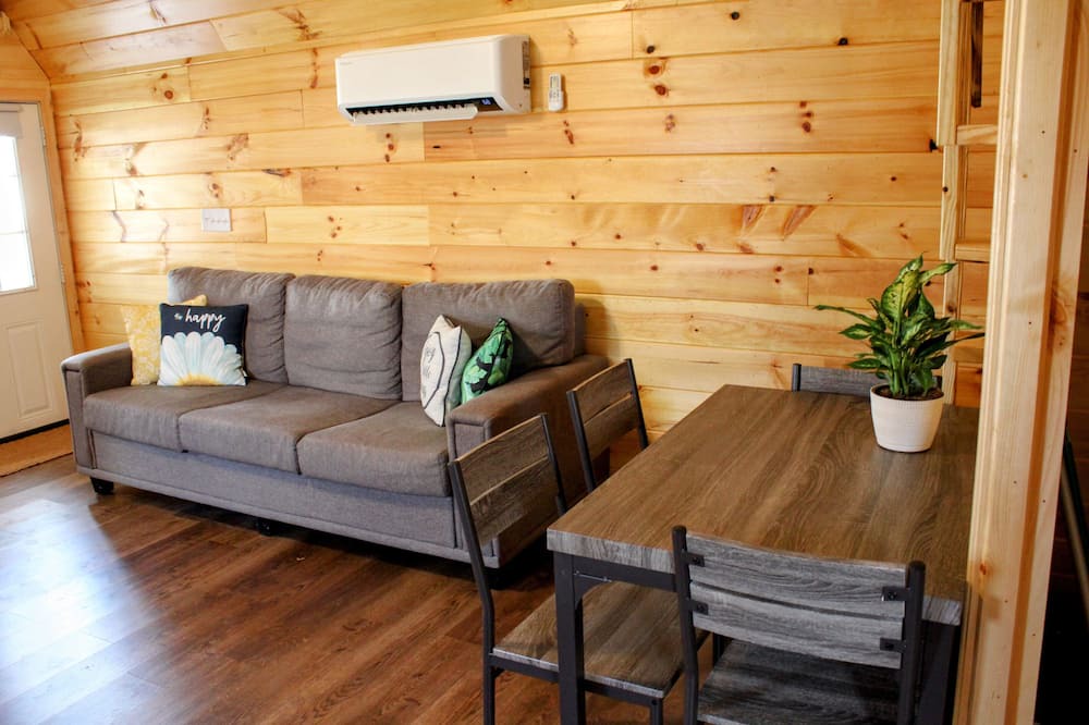 Photo of Livingroom in Wynne