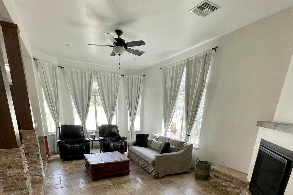 Photo of Livingroom in Placitas