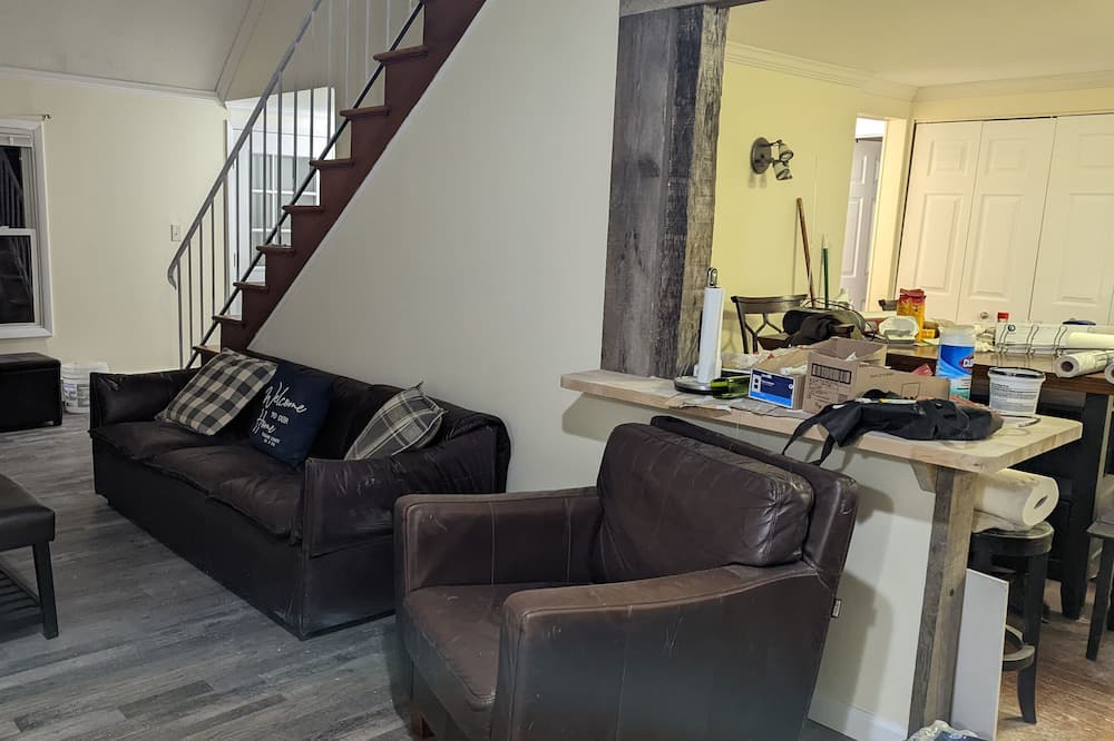 Photo of Livingroom in East Haven  Rutland County