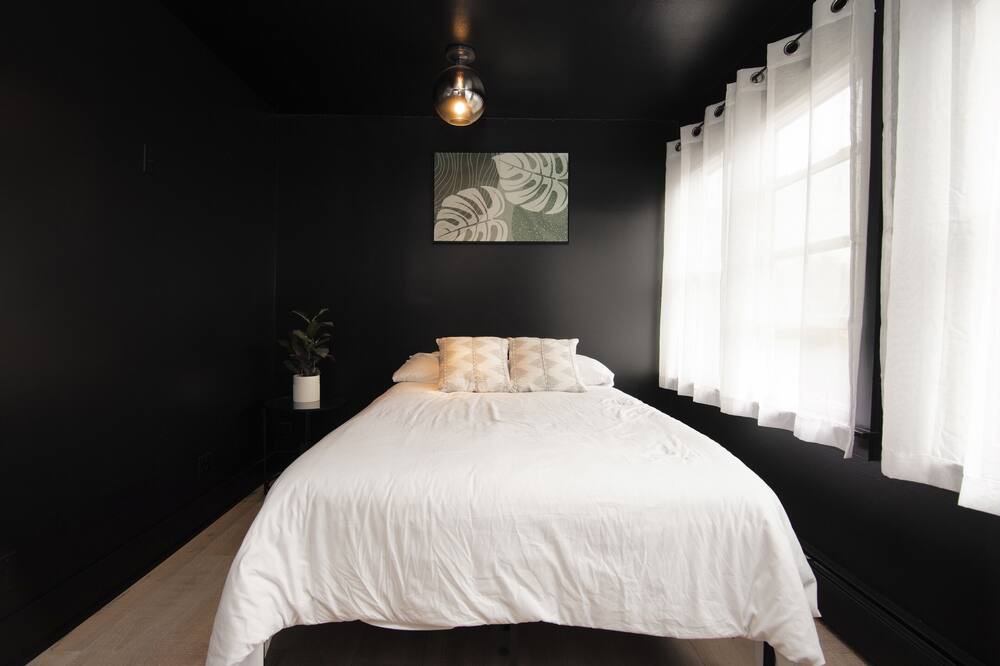 Photo of Bedroom in Plattsburgh