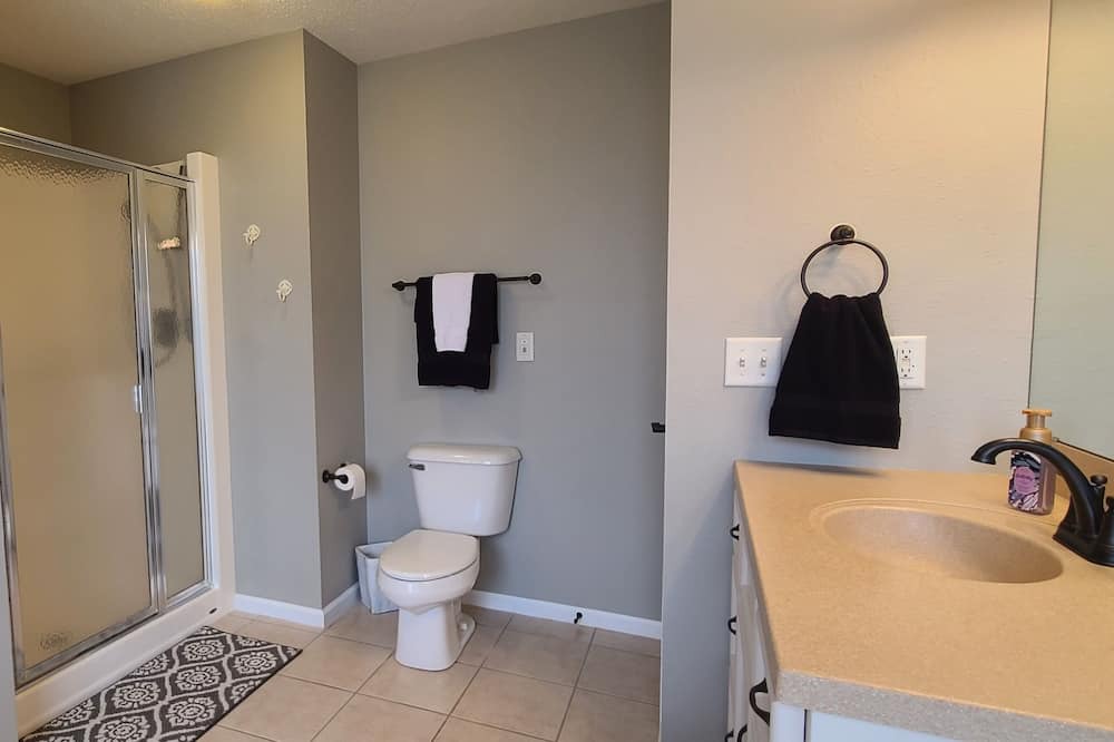 Photo of Bathroom in Starbuck