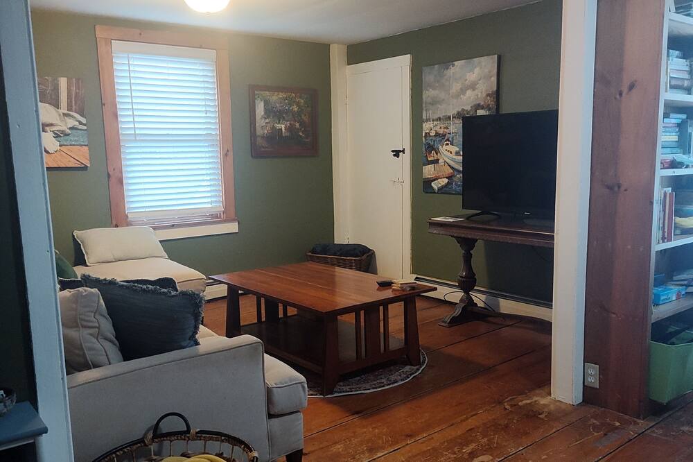 Photo of Livingroom in Chittenden County