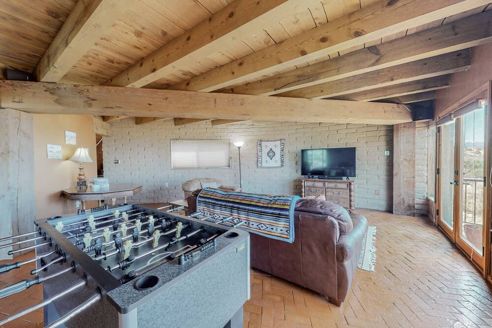 Photo of Livingroom in Northeast Heights