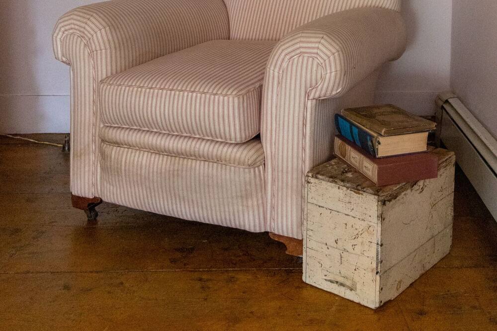 Photo of Livingroom in East Durham