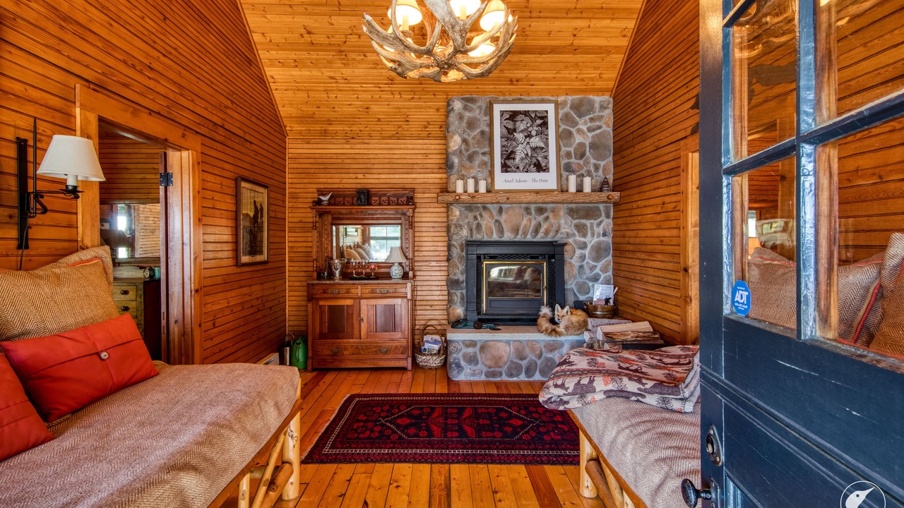 Photo of Livingroom in Saranac Lake