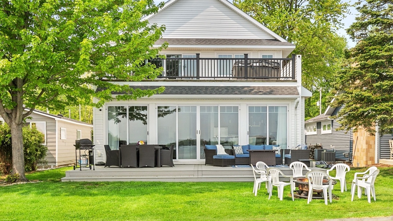 Photo of Outdoor in Bradley